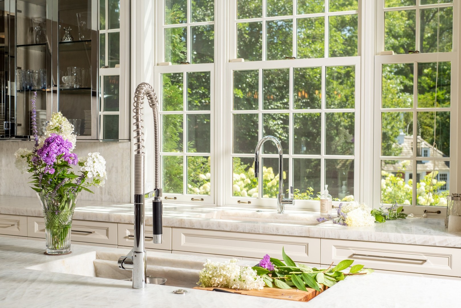 115 Dewindt Road Winnetka, IL 60093 - Photo 17 of 84