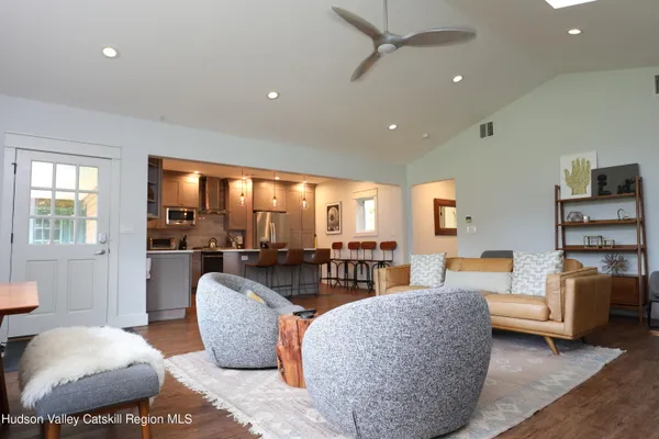 $3,600 | 36 Northwoods Road, Unit A, Woodstock, NY 12498