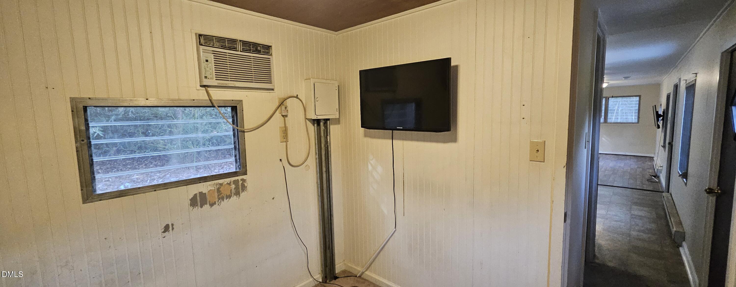 800 Hamlets Chapel Road Pittsboro, NC 27312 - Photo 11 of 16 20260314_175237