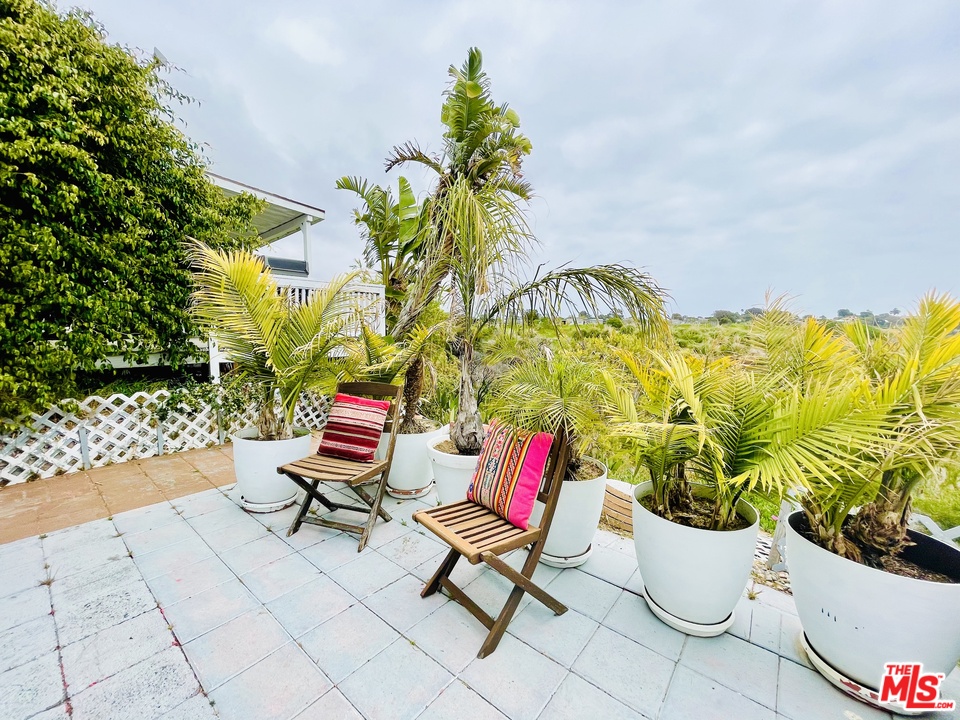 29500 Heathercliff Road, Unit 108 Malibu, CA 90265 - Photo 11 of 22