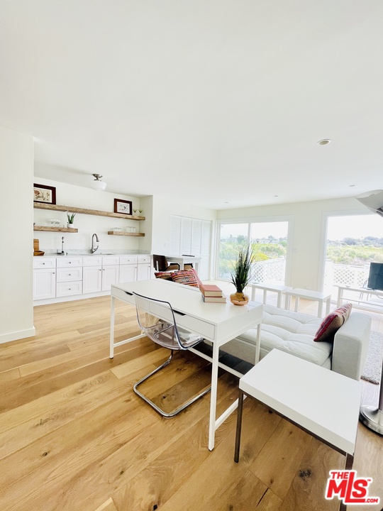 29500 Heathercliff Road, Unit 108 Malibu, CA 90265 - Photo 5 of 22