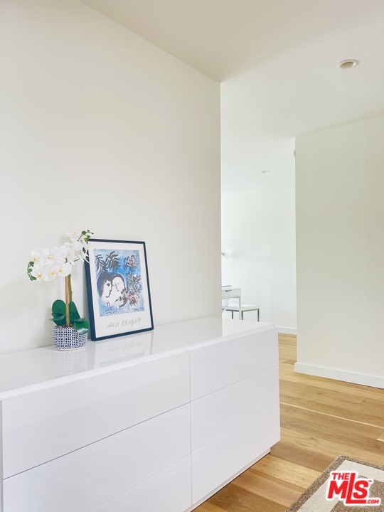 29500 Heathercliff Road, Unit 108 Malibu, CA 90265 - Photo 7 of 22