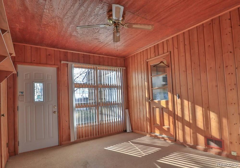 3037 South Morrish Road Swartz Creek, MI 48473 - Photo 21 of 28 3037MorrishRd_SwartzCreek_032822-40.jpg
