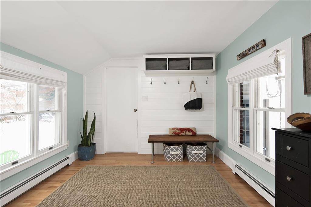 20 Ivie Road Cape Elizabeth, ME 04107 - Photo 14 of 33 Photo