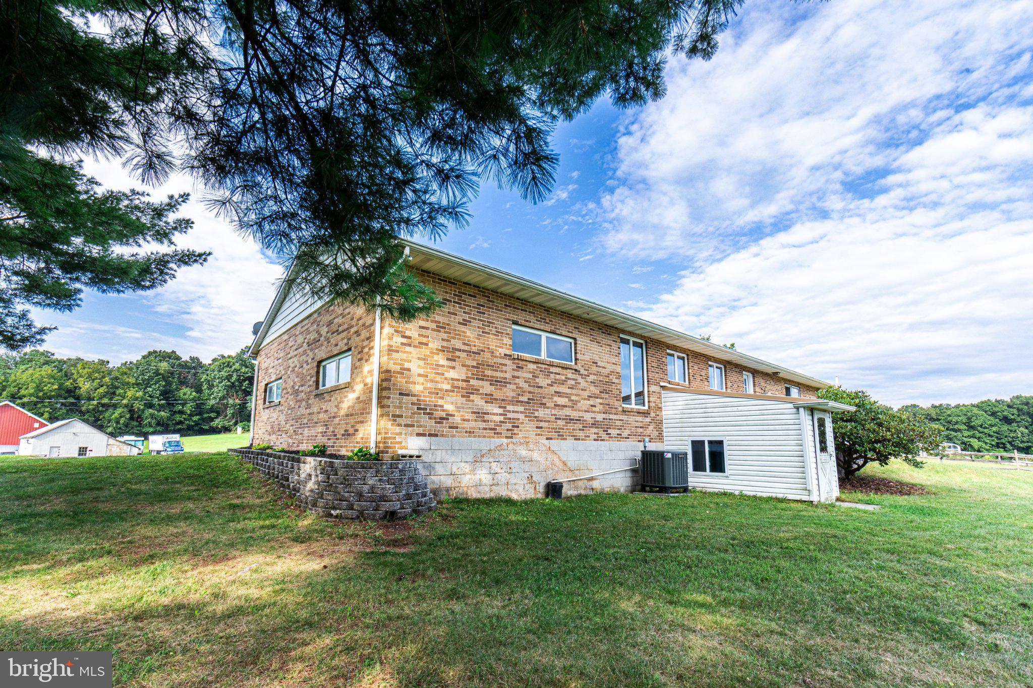 946 Stone Road Westminster, MD 21158 - Photo 7 of 16 Gallery Image 7