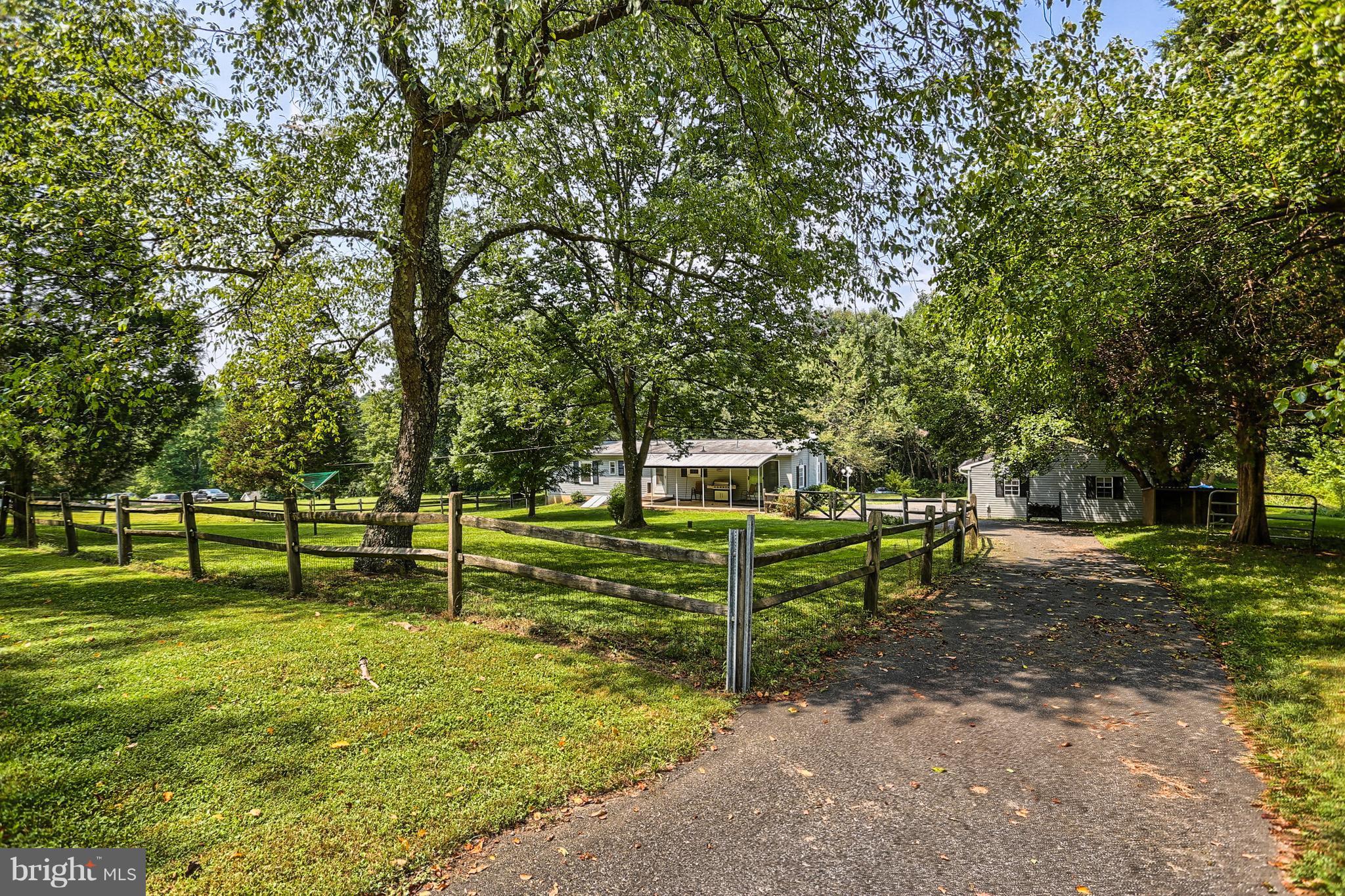 61 Baxter Road Delta, PA 17314 - Photo 24 of 27 Exterior (Rear)