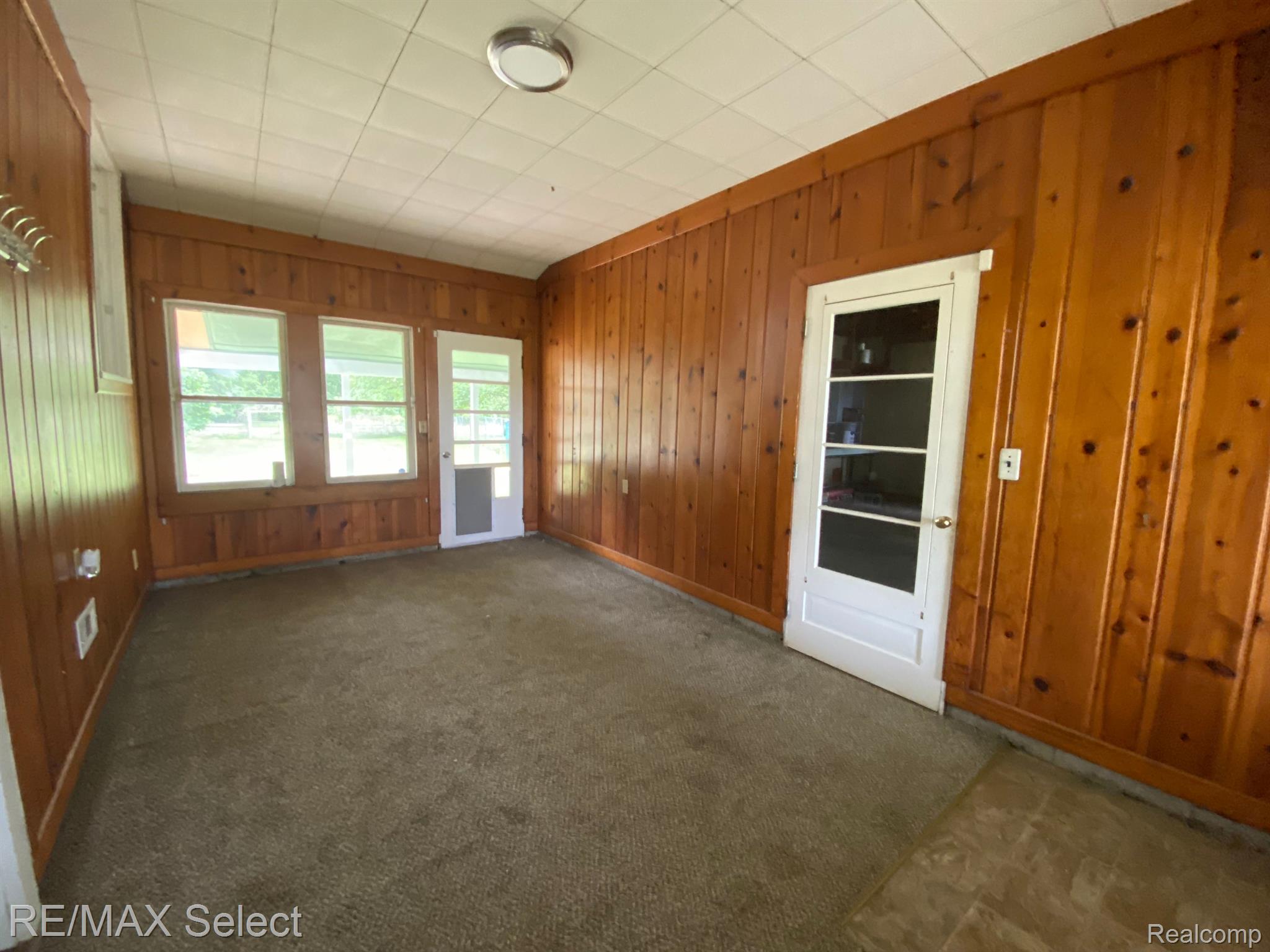 6115 Miller Road Swartz Creek, MI 48473 - Photo 11 of 24 Gallery Image 11