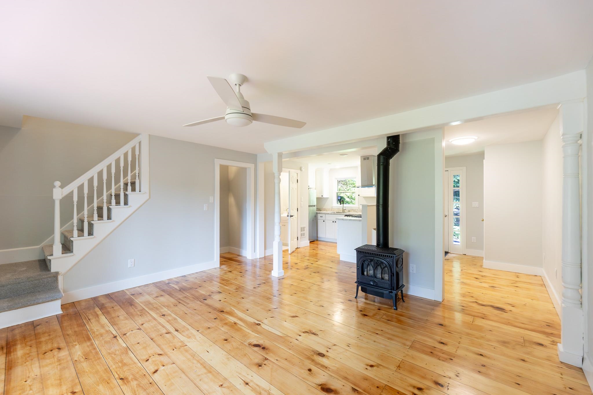 826 Hard Road, Unit B4 Hartford, VT 05059 - Photo 2 of 23