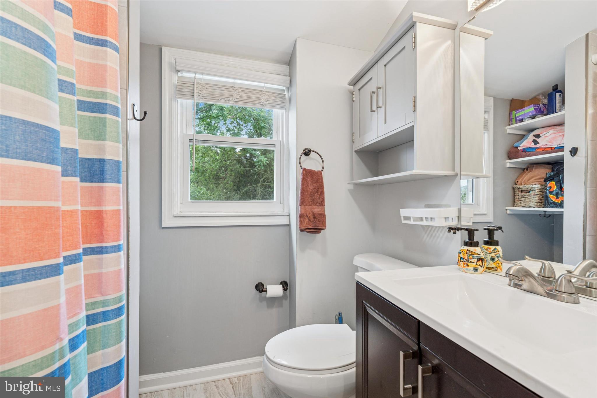 304 Providence Road Morton, PA 19070 - Photo 31 of 40 Upper level bath