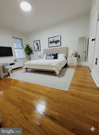 $1,299,999 | 2420 I Street Northwest, Washington, DC 20037