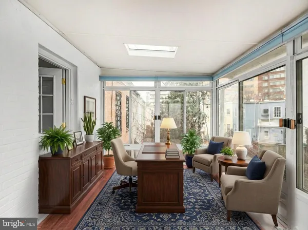 $1,299,999 | 2420 I Street Northwest, Washington, DC 20037