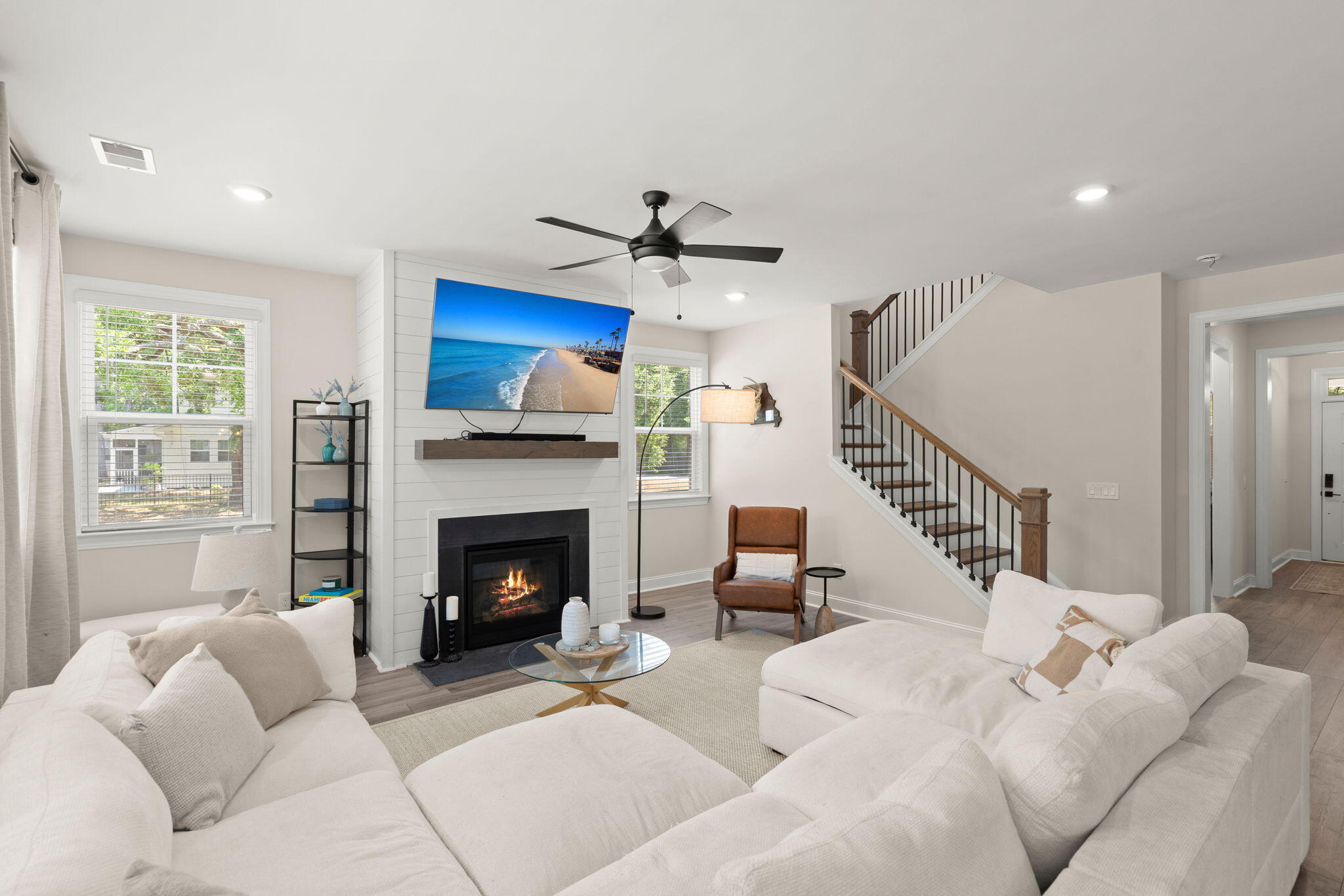 1234 Melvin Bennett Road Mount Pleasant, SC 29464 - Photo 9 of 46 Living Room
