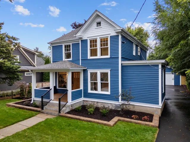 $839,000 | 1332 Dodge Street, Lake Geneva, WI 53147