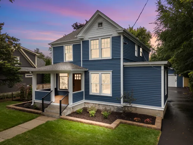 $839,000 | 1332 Dodge Street, Lake Geneva, WI 53147