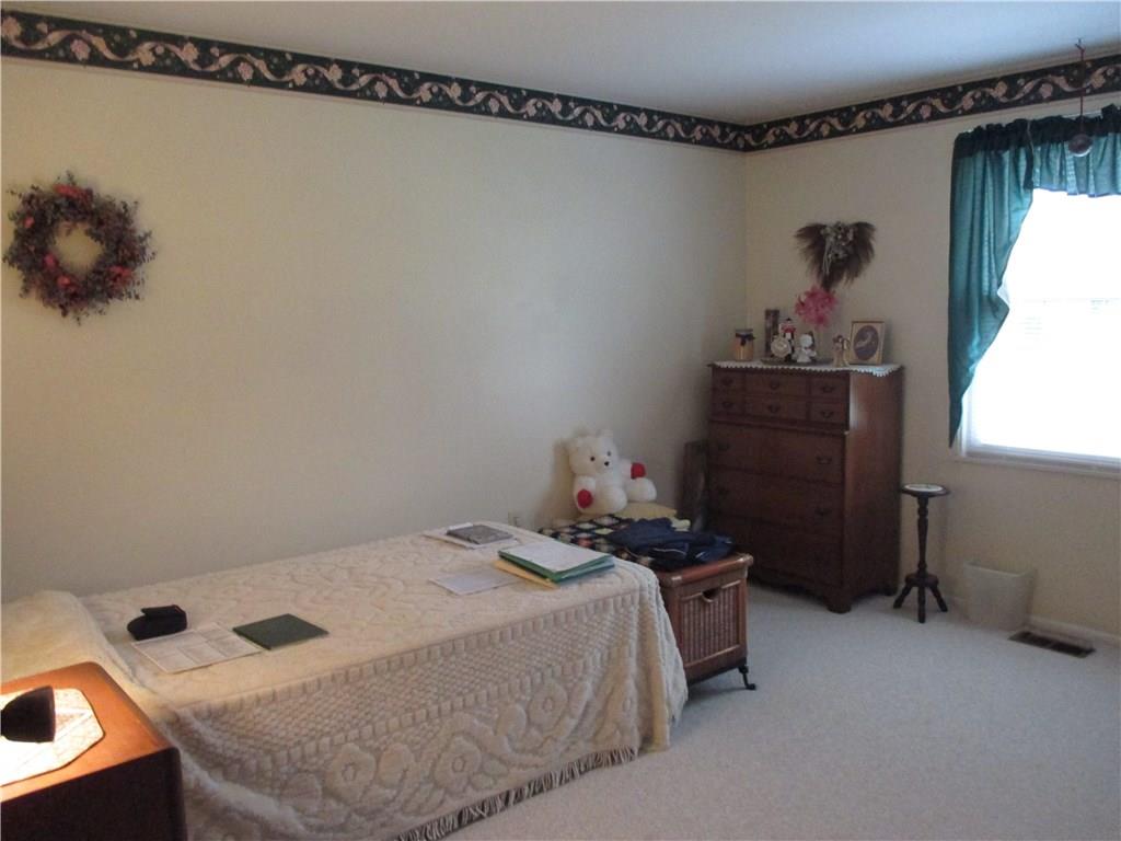 745 Charles Street Rochester, PA 15074 - Photo 9 of 16