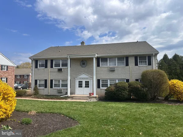 $269,900 | 403 South Main Street, Unit S200, Doylestown, PA 18901