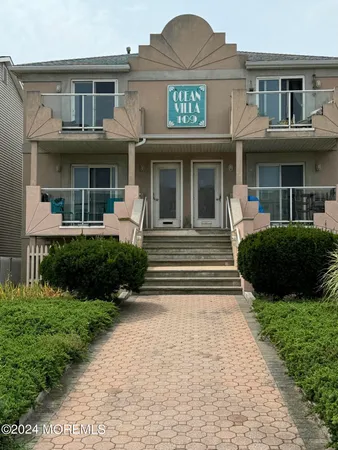 $2,300 | 109 2nd Avenue, Unit E, Bradley Beach, NJ 07720