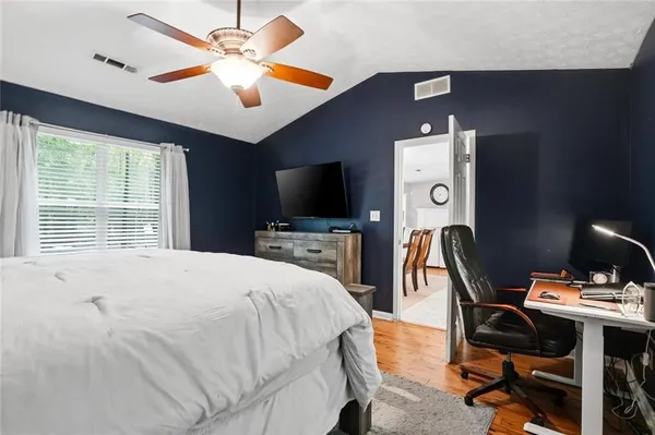 $2,400 | 131 Homestead Way, Locust Grove, GA 30248