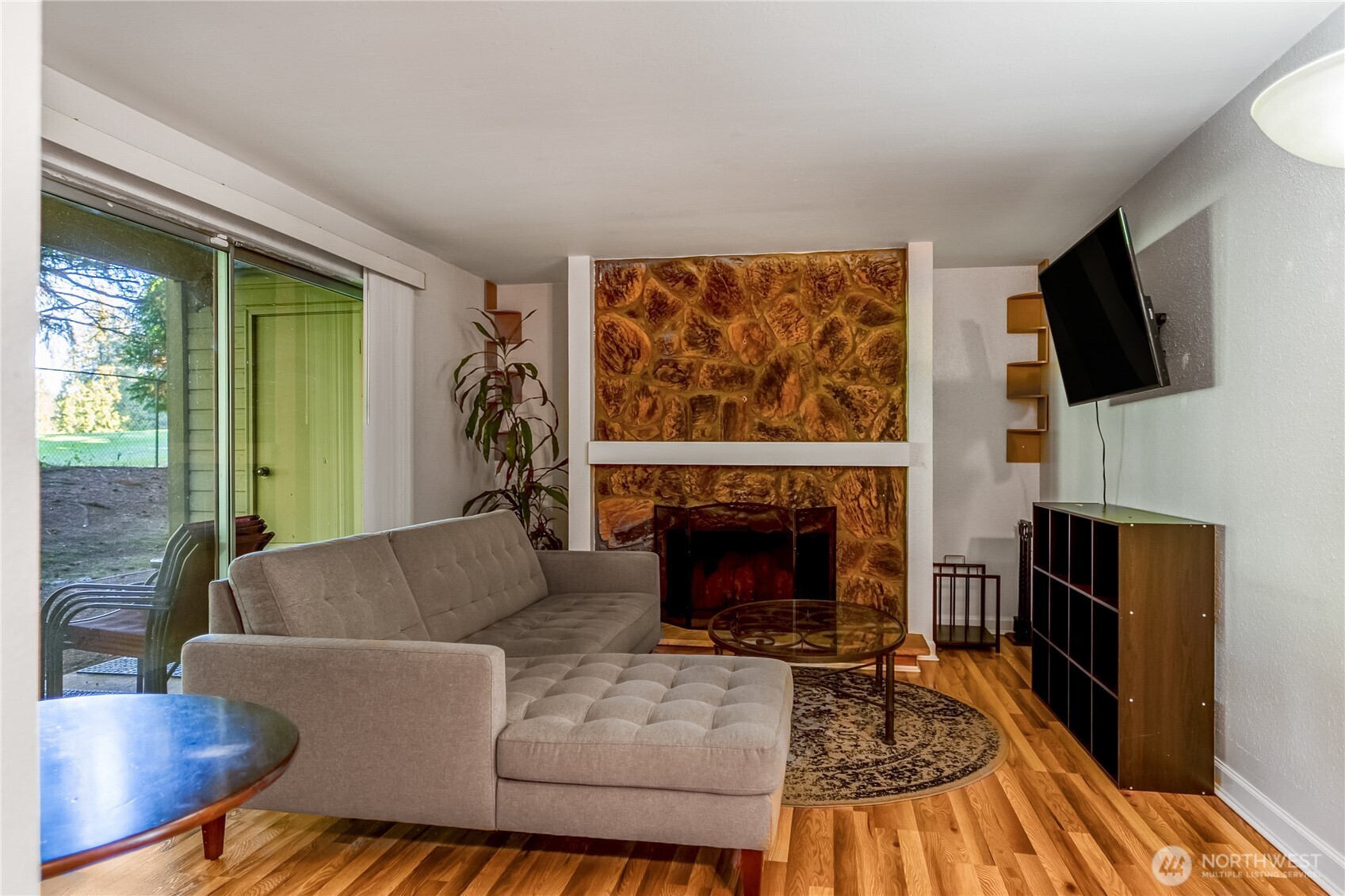 17514 Southeast 151th Avenue, Unit 12 Renton, WA 98058 - Photo 8 of 32 Gallery Image 8