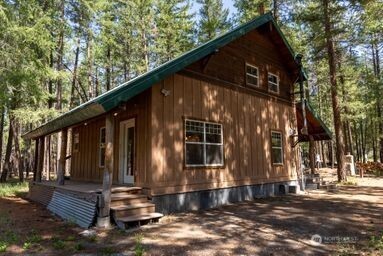 115 Lost River Road Mazama, WA 98833 - Photo 3 of 26
