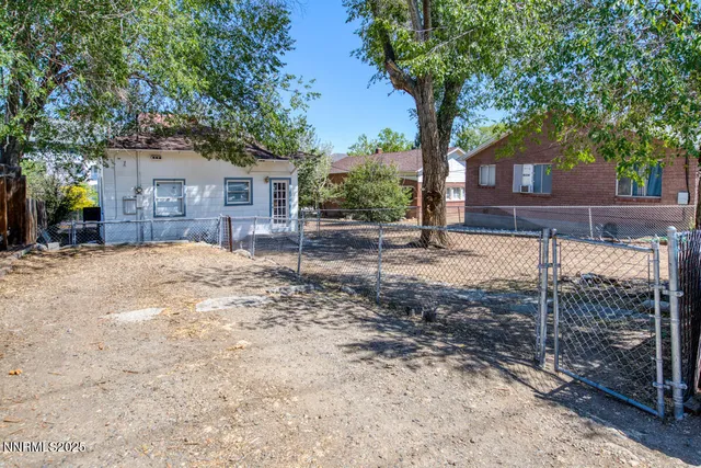 $1,600 | 1151 Seminary Avenue, Reno, NV 89503
