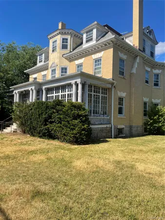 $1,749,000 | 165 Summit Avenue, Mount Vernon, NY 10550