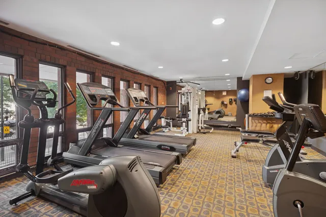 $1,695 | 2605 South Indiana Avenue, Unit 307, Chicago, IL 60616