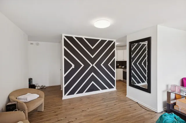 $1,695 | 2605 South Indiana Avenue, Unit 307, Chicago, IL 60616