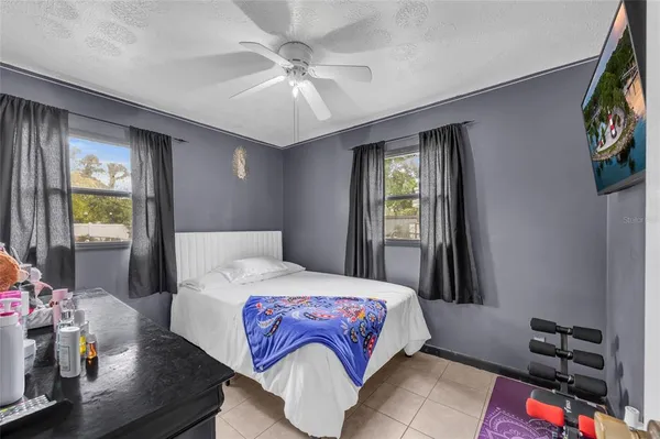 $220,000 | 890 Golden Isle Drive, Mount Dora, FL 32757
