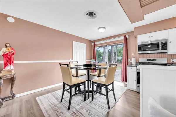 $220,000 | 890 Golden Isle Drive, Mount Dora, FL 32757