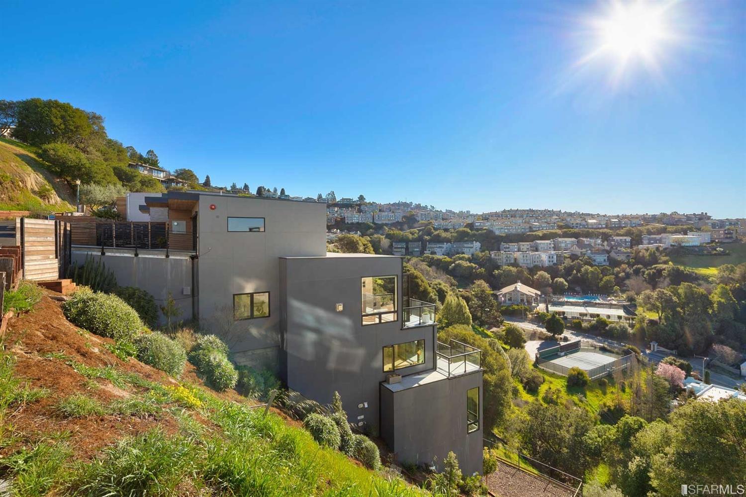 1538 Grand View Drive Berkeley, CA 94705 - Photo 22 of 30 a view of a city