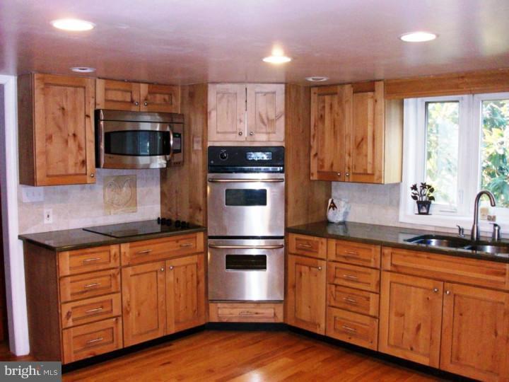 1323 Bayview Road Middletown, DE 19709 - Photo 9 of 25 Kitchen