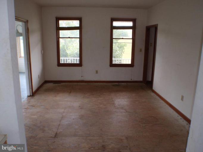 7136 Wheeler Road Boonsboro, MD 21713 - Photo 8 of 28 Dining Room