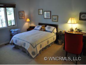 119 Beaver Ridge Road Asheville, NC 28804 - Photo 8 of 18 Gallery Image 8