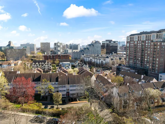 $425,000 | 18 Highland Road, Stamford, CT 06902