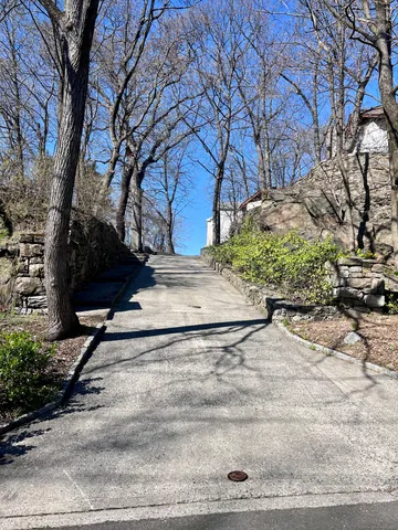 $425,000 | 18 Highland Road, Stamford, CT 06902