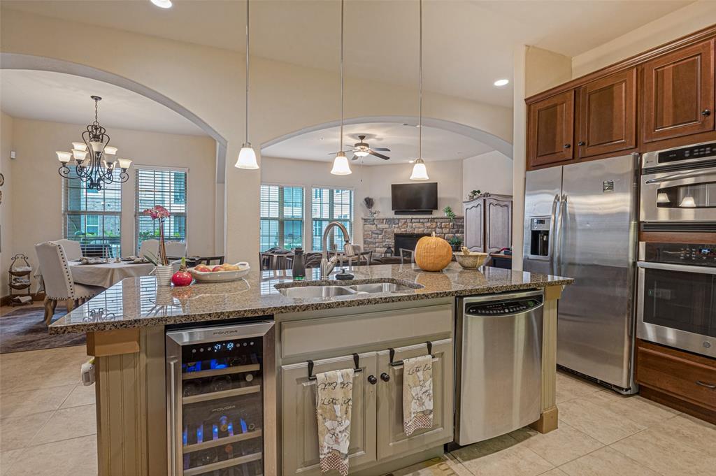 610 Via Ravello, Unit 212 Irving, TX 75039 - Photo 5 of 19 Gallery Image 5