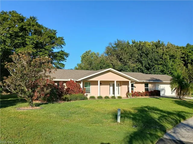 $435,000 | 4135 Yarmouth Court, North Fort Myers, FL 33903