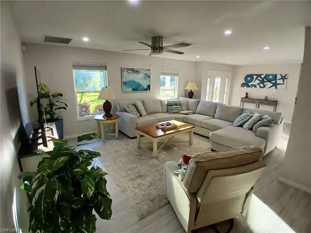 $435,000 | 4135 Yarmouth Court, North Fort Myers, FL 33903