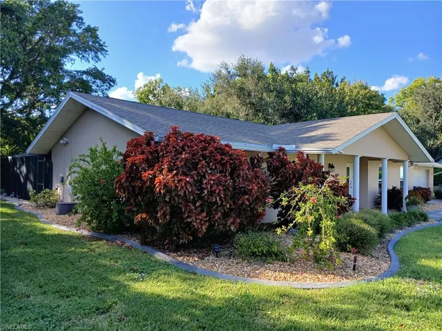 $435,000 | 4135 Yarmouth Court, North Fort Myers, FL 33903