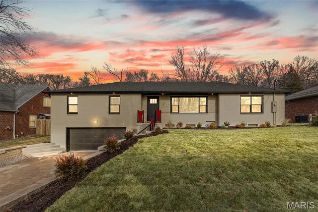 $389,900 | 24 West Woodland Drive, East Alton, IL 62024