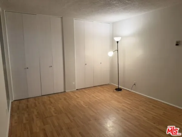 $2,695 | 5650 Cambridge Way, Unit 4, Culver City, CA 90230