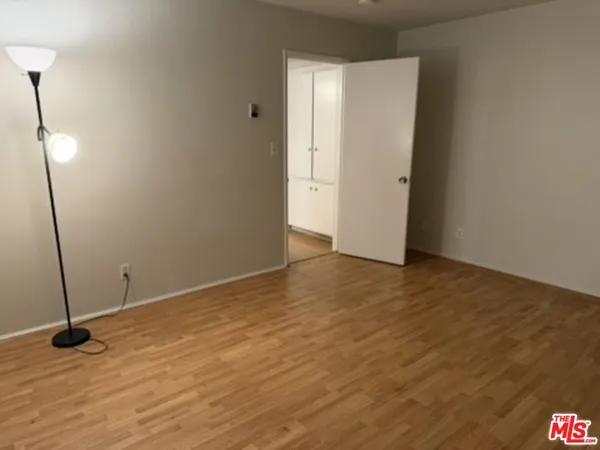 $2,695 | 5650 Cambridge Way, Unit 4, Culver City, CA 90230