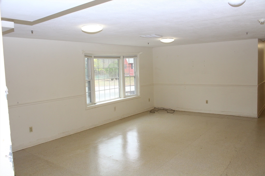 3 Monique Drive Bellingham, MA 02019 - Photo 10 of 39