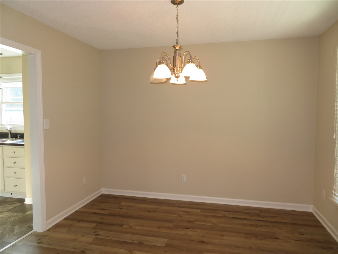 1872 Jack Road Clayton, NC 27520 - Photo 7 of 29 Formal Dining