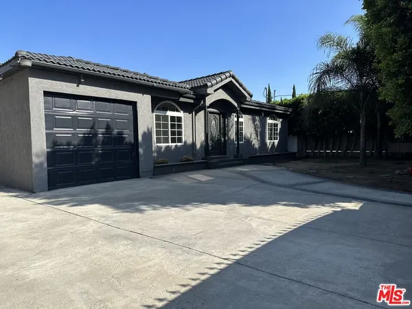 $4,500 | 6742 Radford Avenue, Los Angeles, CA 91606