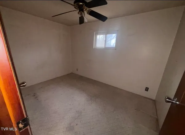 $23,700 | 200 Cedar Street, Appalachia, VA 24216