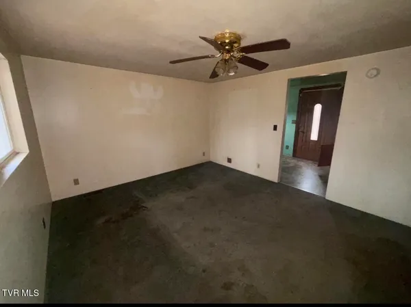 $23,700 | 200 Cedar Street, Appalachia, VA 24216