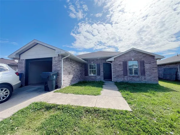 $2,100 | 1622 Palm Beach Avenue, Dallas, TX 75217