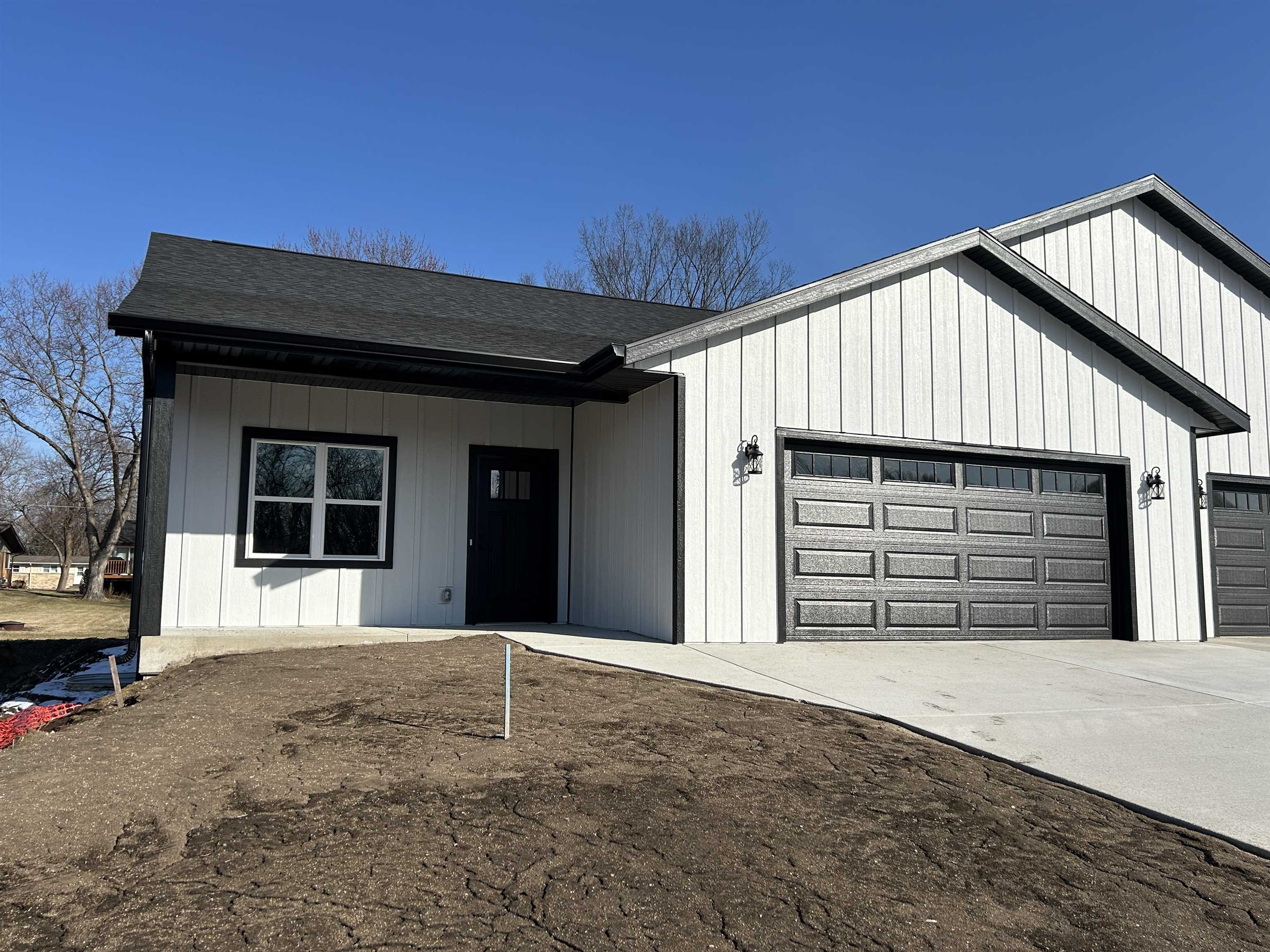 1222 Prairie Janesville, WI 53545 - Photo 4 of 28